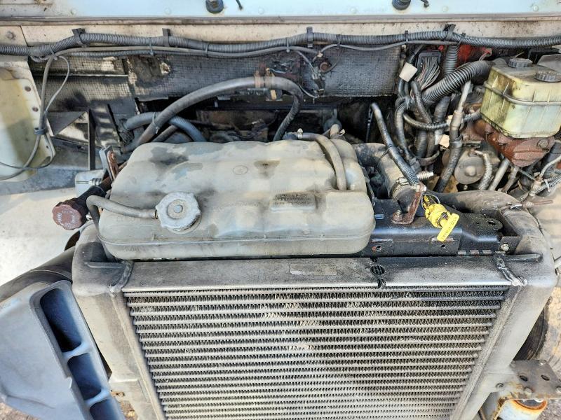 2007 Freightliner MT45G Chassis Delivery Truck