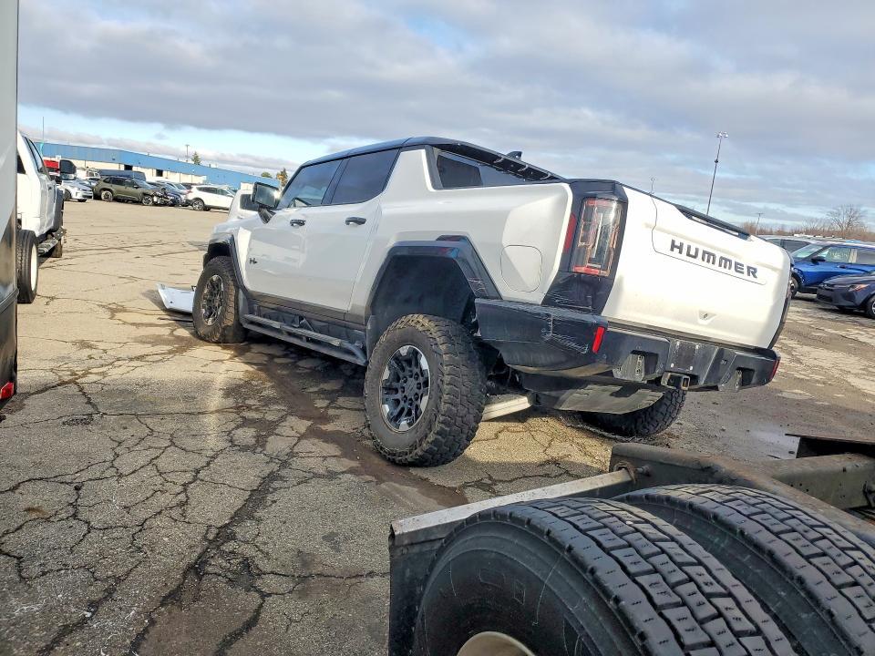 2022 GMC Hummer Pickup Edition 1