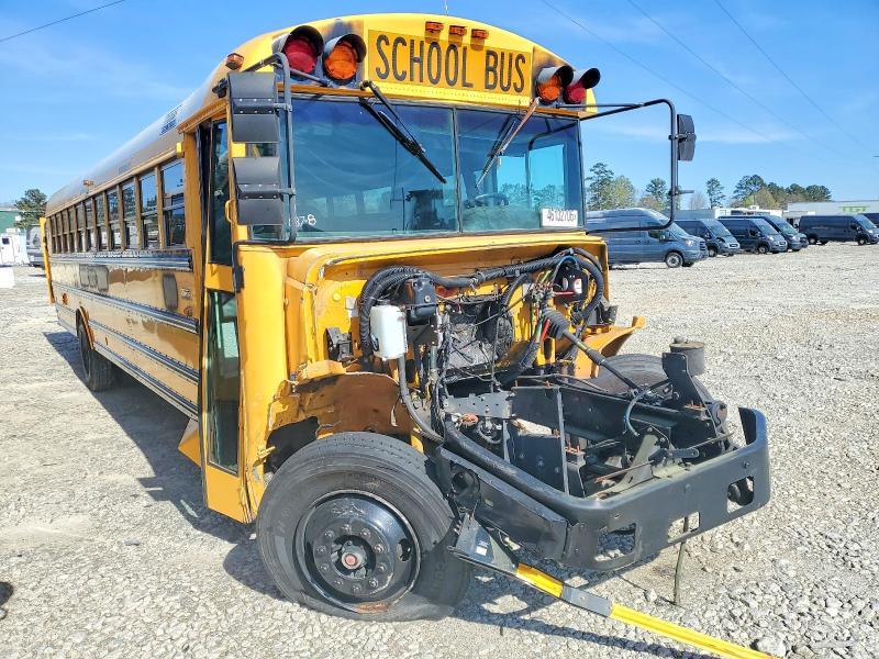 2000 Freightliner Chassis FS65