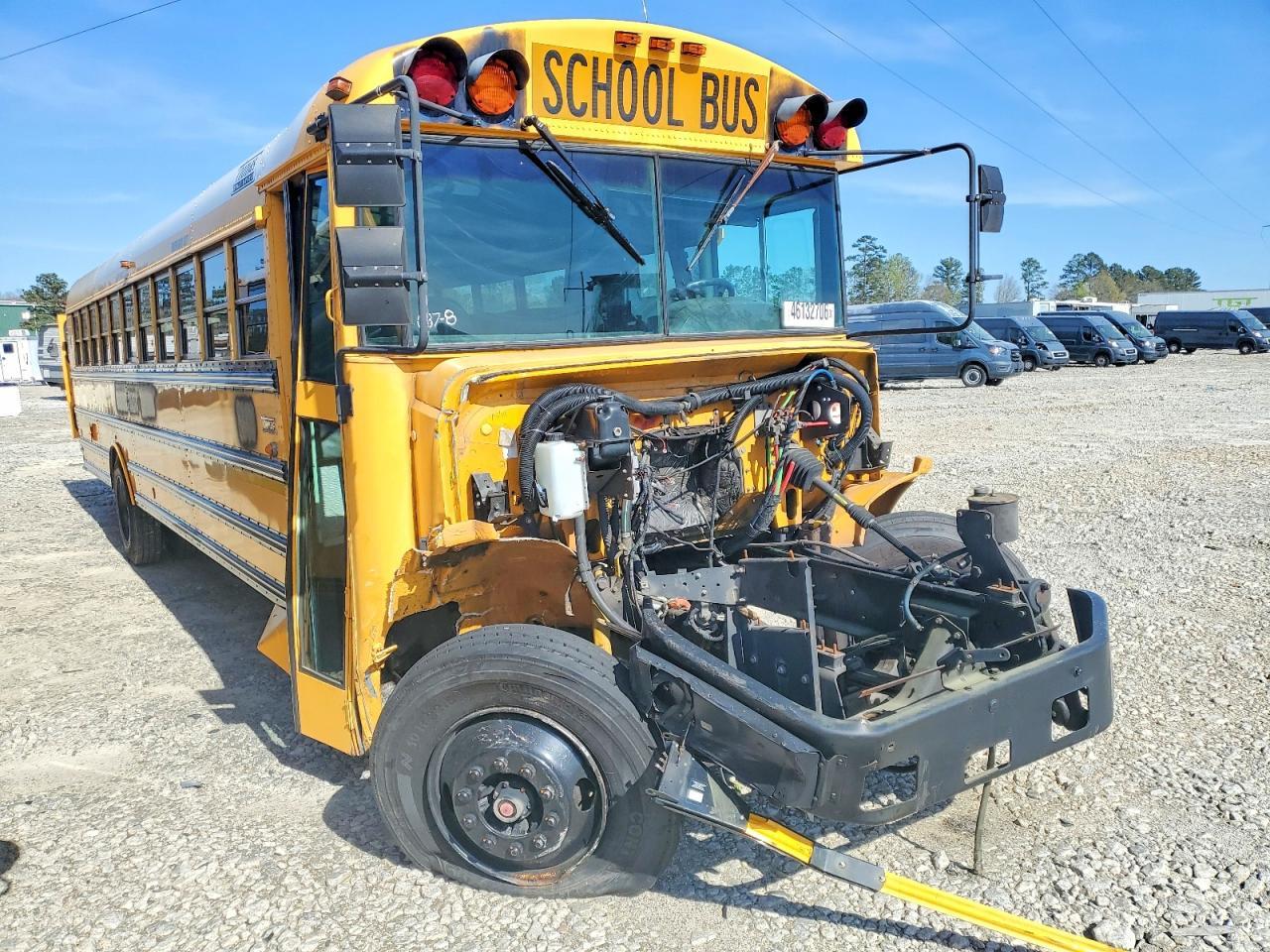 2000 Freightliner Chassis FS65