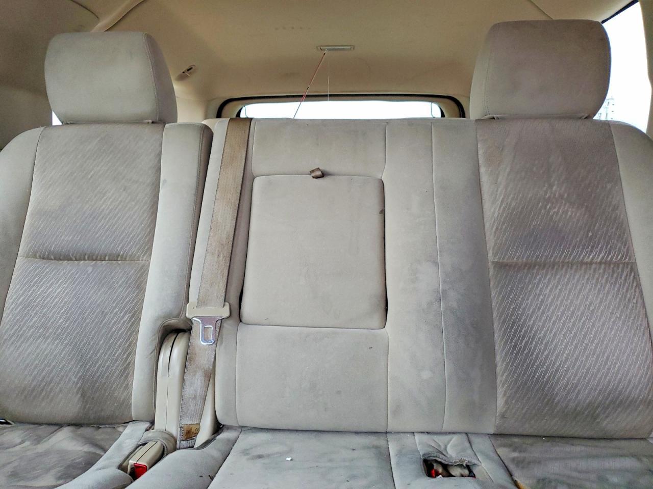 2012 Chevrolet Suburban C1500 ls