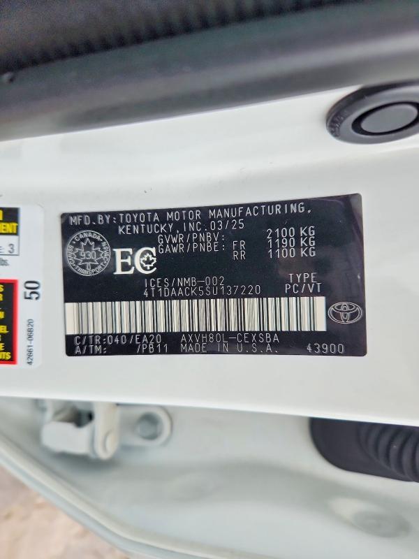 2025 Toyota Camry le