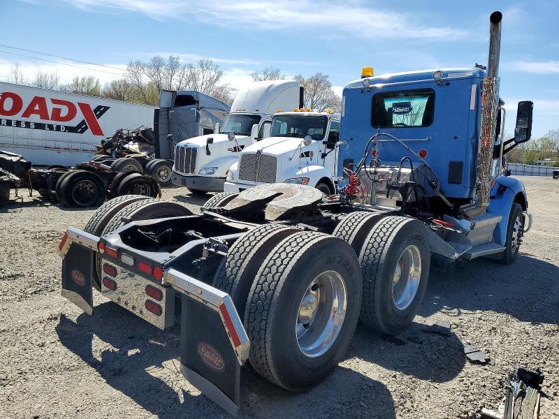 2018 Peterbilt 579 Semi Truck