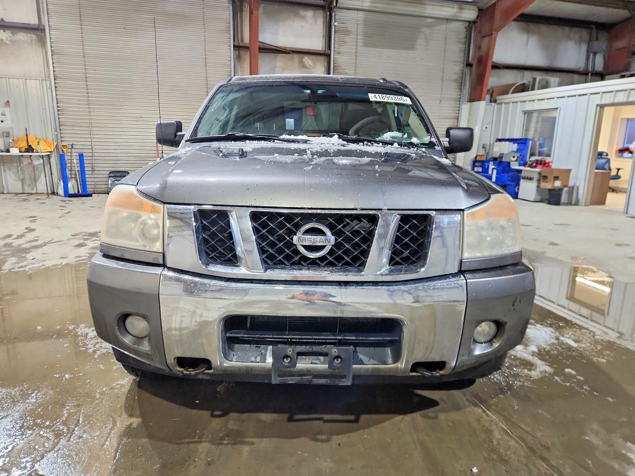 2015 Nissan Titan SV