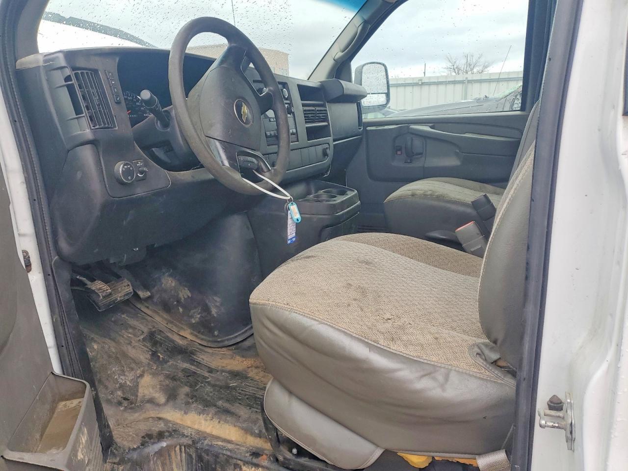 2014 Chev Express G2500