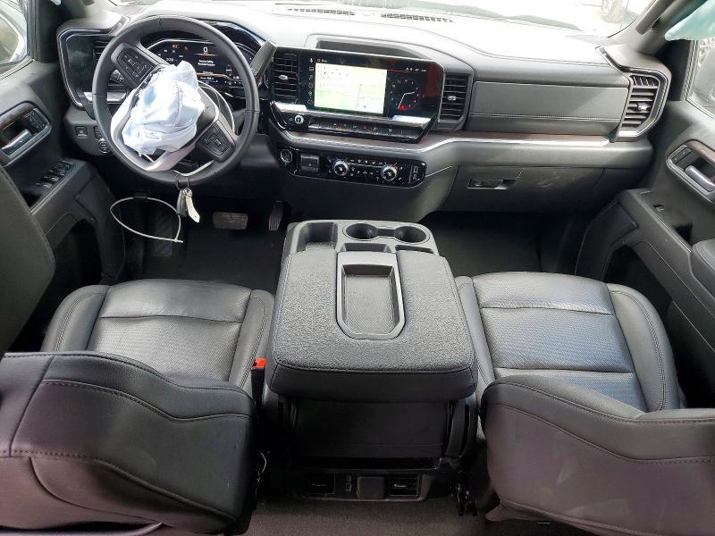 2025 GMC Sierra K1500 SLT
