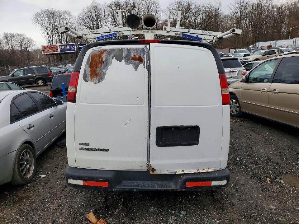 2010 Chev Rolet Express 2500 Utility / Service van