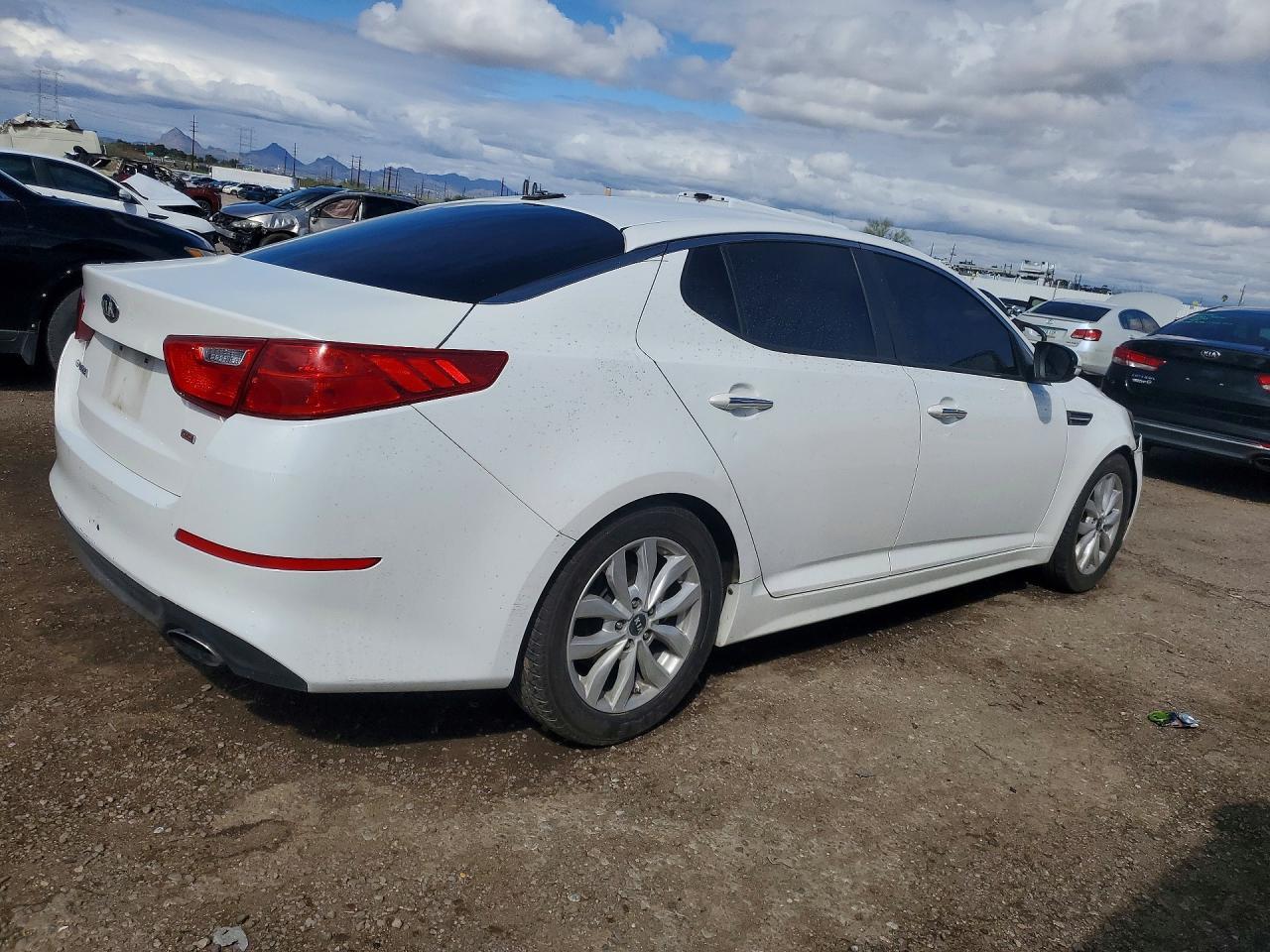 2015 KIA Optima lx