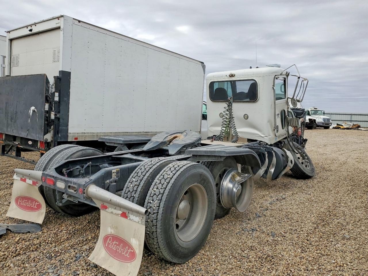 2022 Peterbilt 389 Semi Truck
