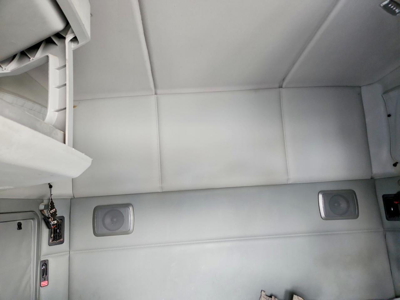 2019 Kenworth T680 Semi Truck