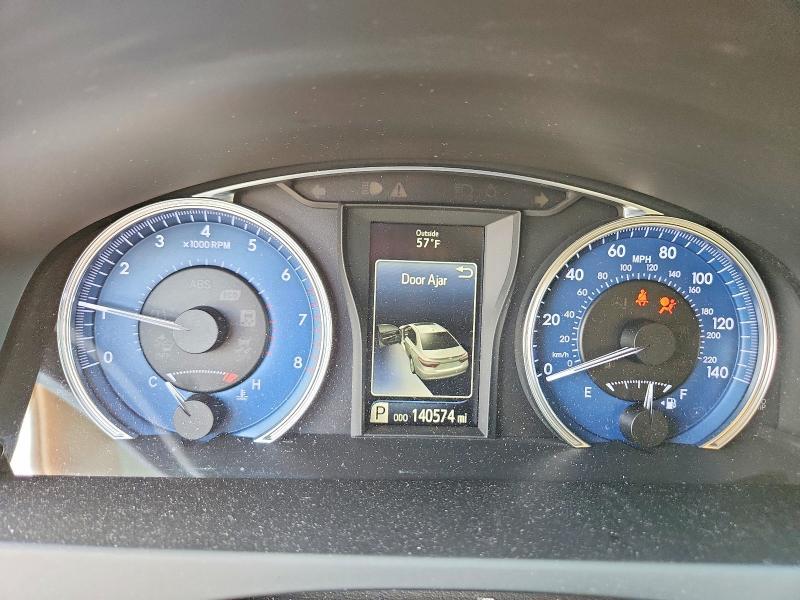 2016 Toyota Camry le