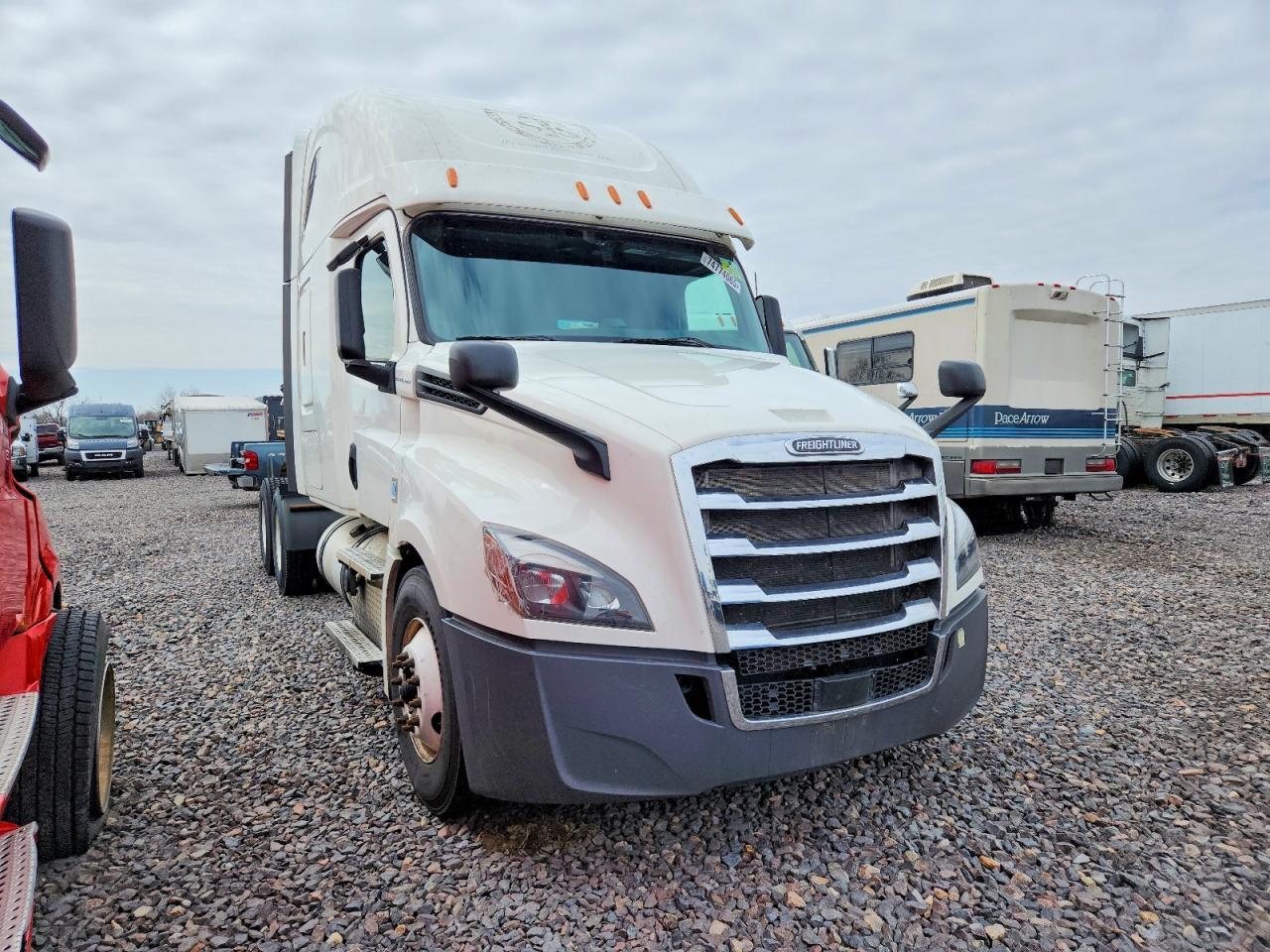 2020 Freightliner Cascadia 126 Semi Truck