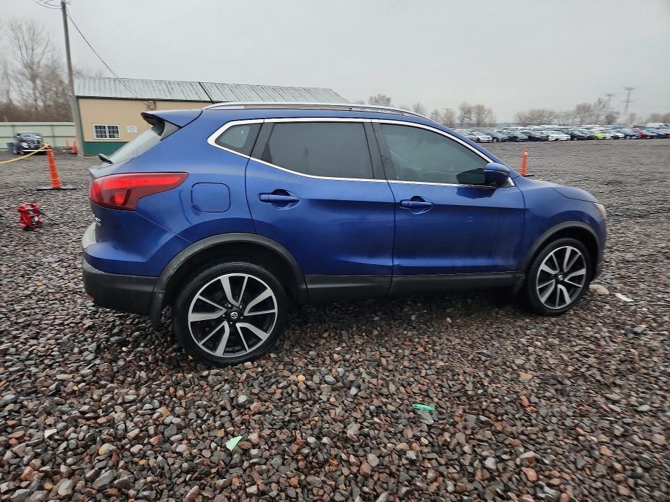 2017 Nissan Rogue Sport sl