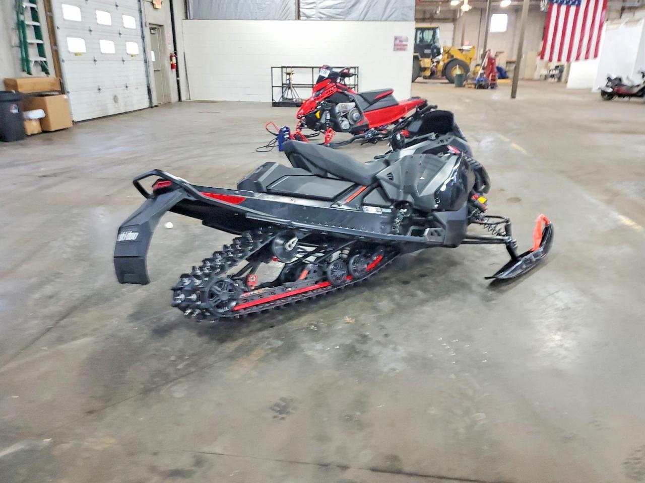 2023 Skidoo MXZ