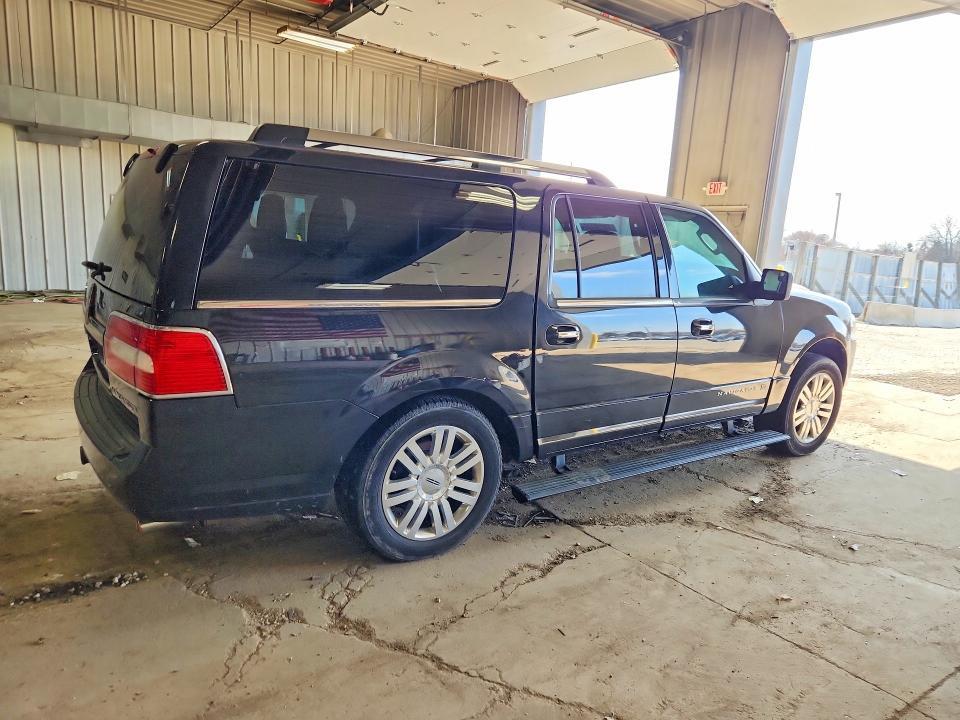 2013 Lincoln Navigator l