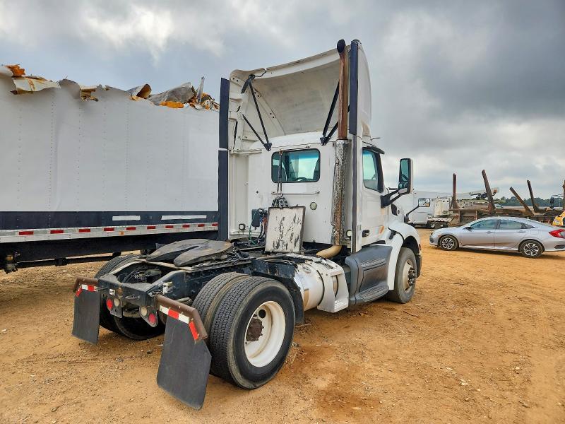 2018 Peterbilt 579 Semi Truck