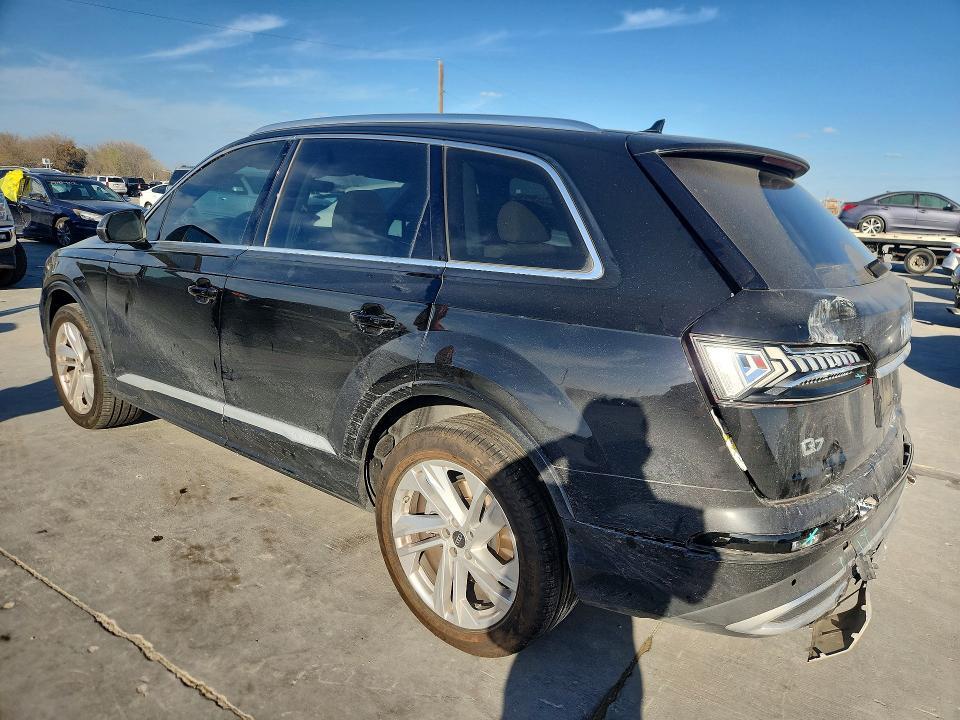 2023 Audi Q7 Premium Plus