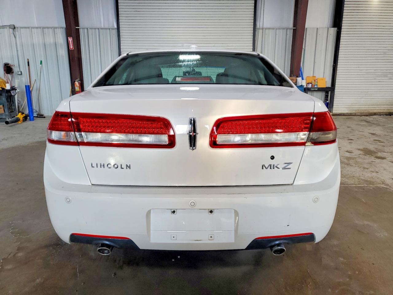 2011 Lincoln Townhouse MKZ