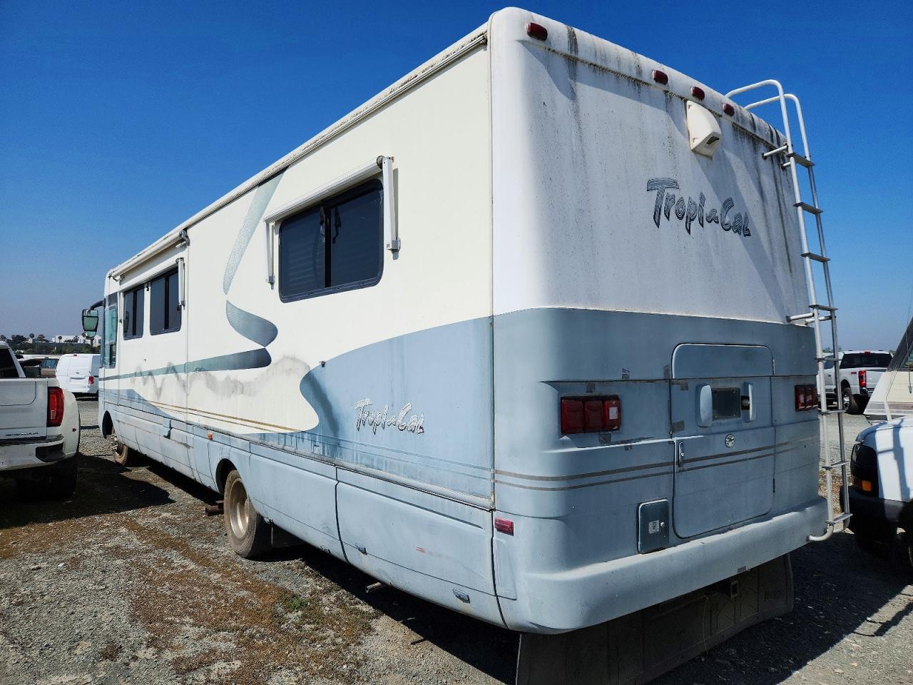 2000 Unknown 2000 Tropia CAL RV
