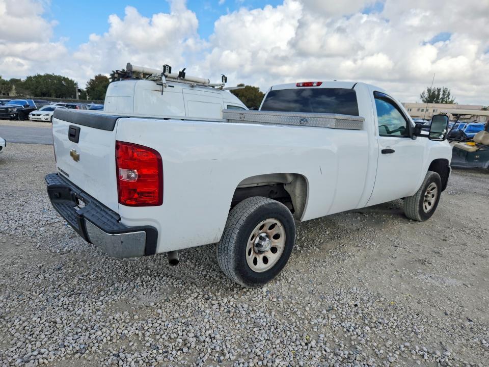 2013 Chev 1500 4X2 / Pickup
