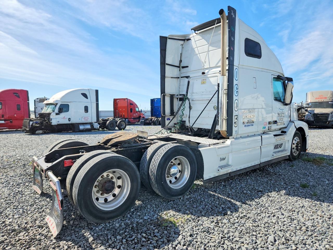 2016 Volvo VNL Semi Truck