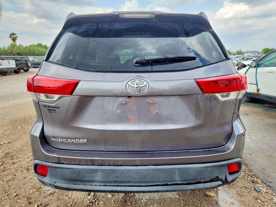 2019 Toyota Highlander le