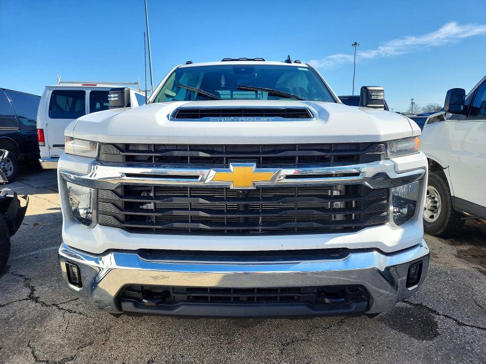 2024 Chevrolet Silverado K3500 LT