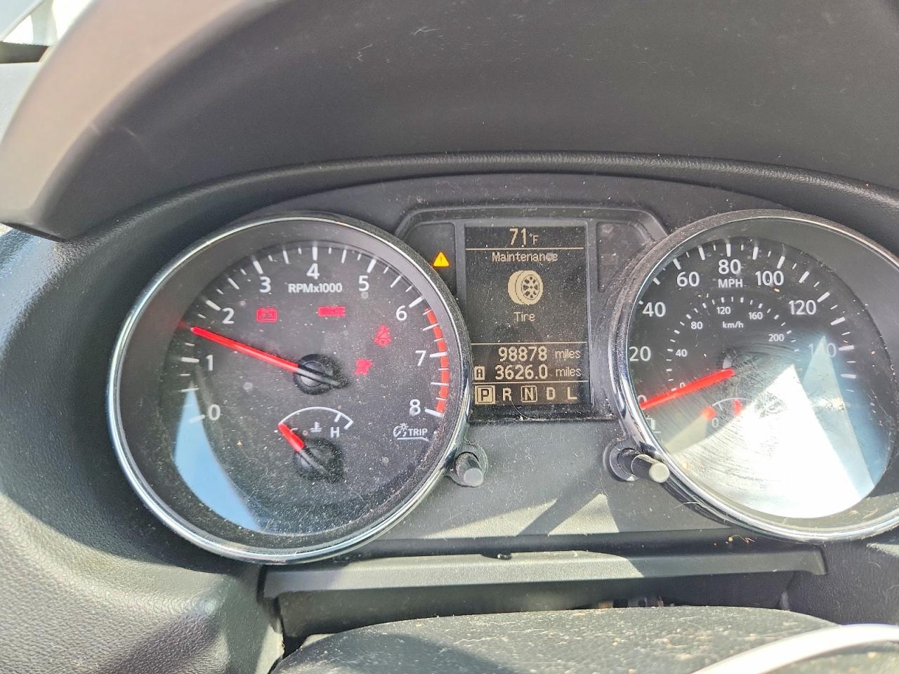 2012 Nissan Rogue s