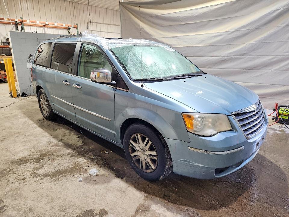 2010 Chrysler Town & Country Limited