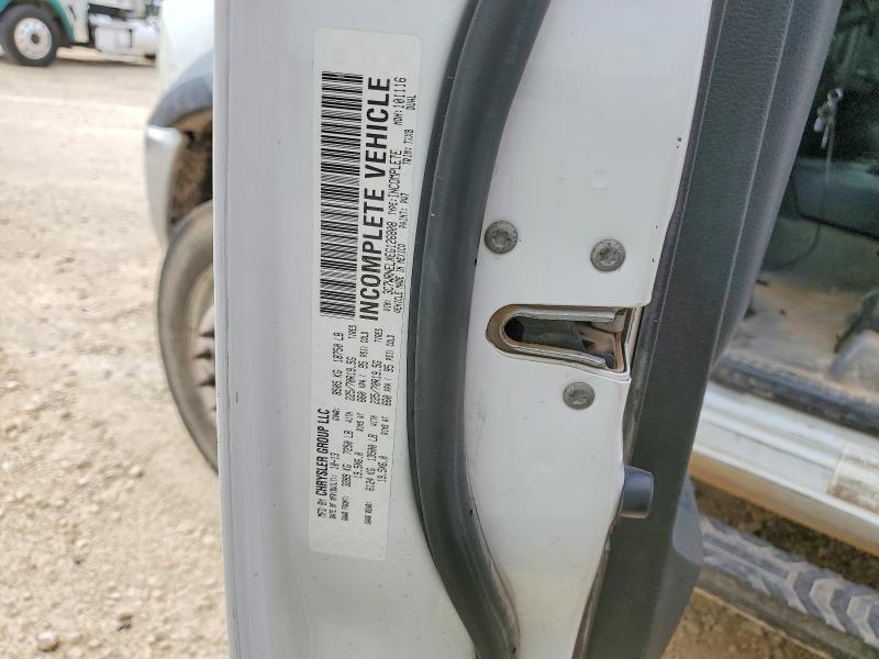 2014 Dodge Ram 5500 Flatbed Truck