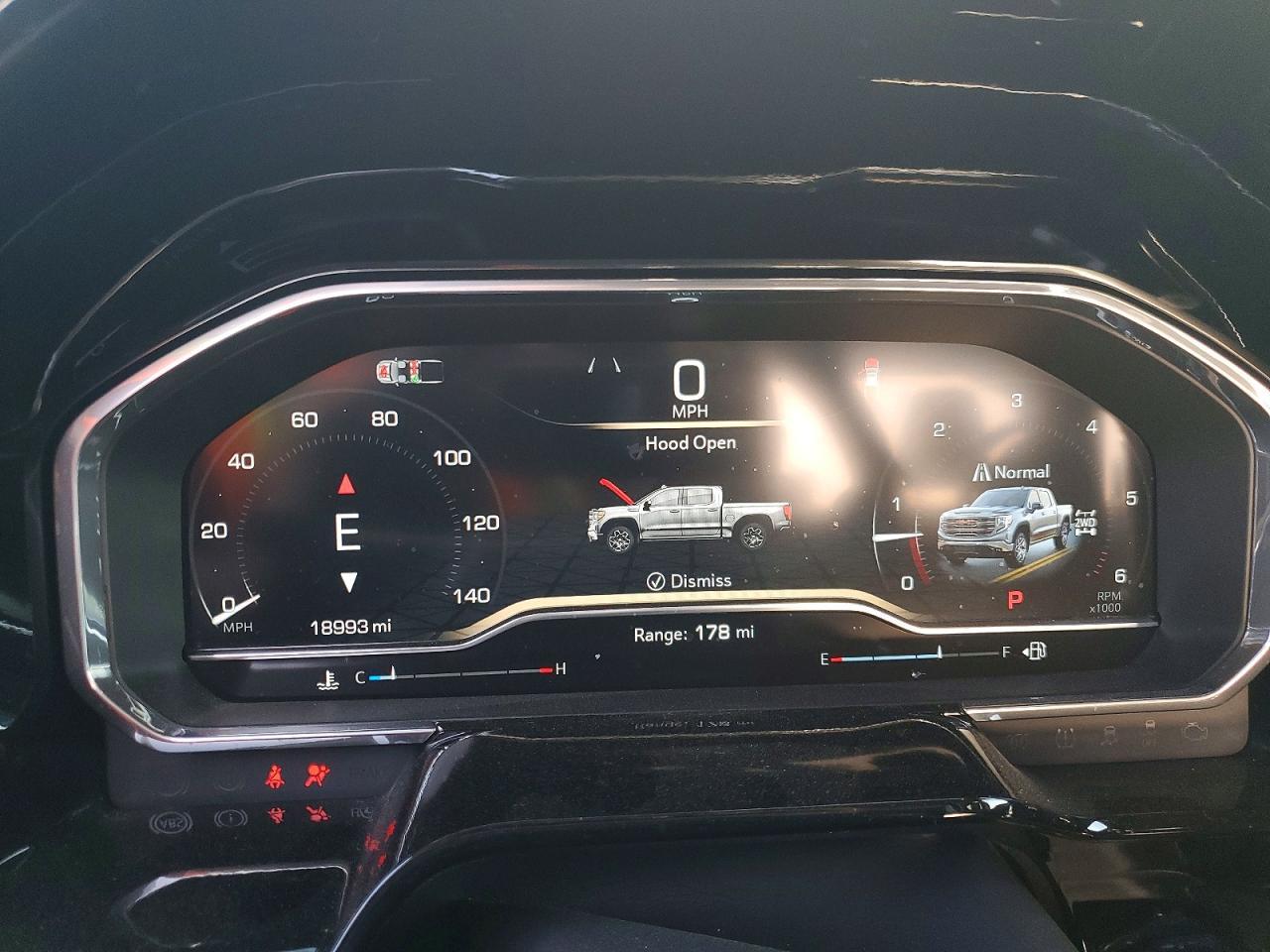 2024 GMC Sierra K1500 Elevation