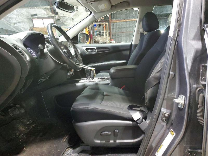 2018 Nissan Pathfinder sv