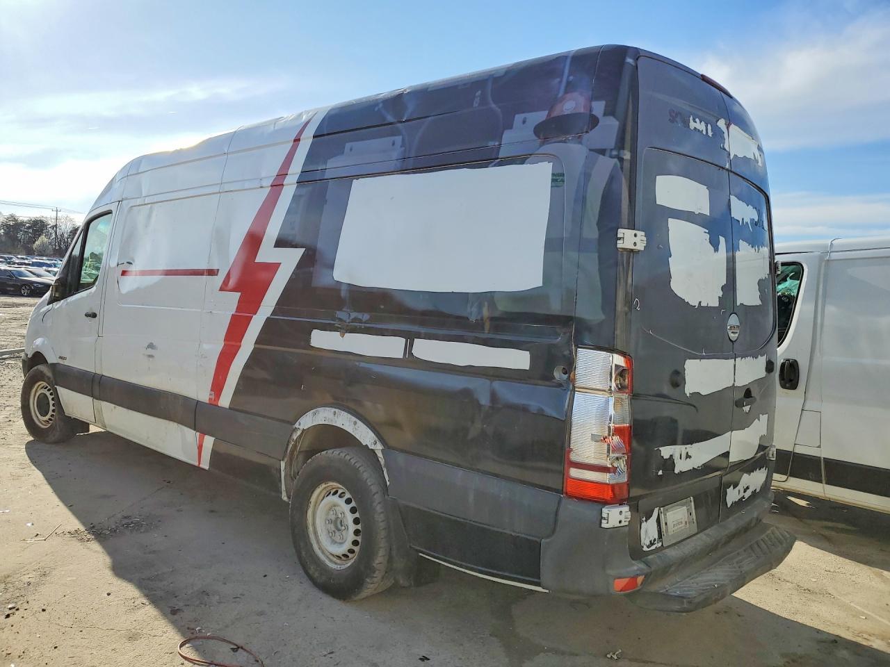 2015 Freightliner Sprinter 2500 Utility / Service Van