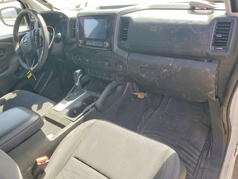 2023 Nissan Frontier s