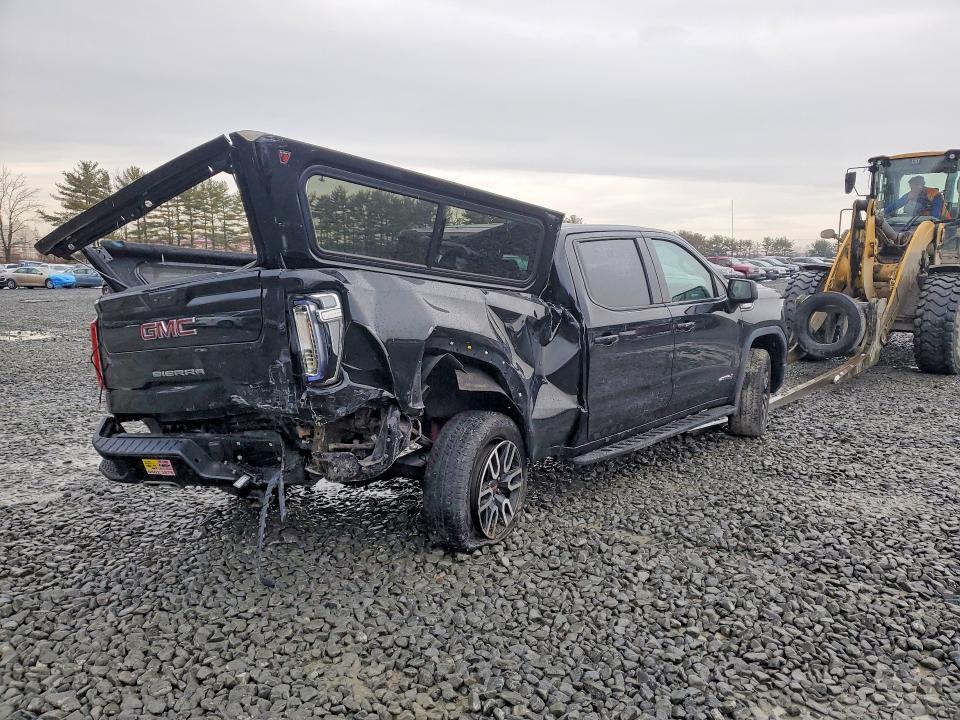 2023 GMC Sierra K1500 AT4