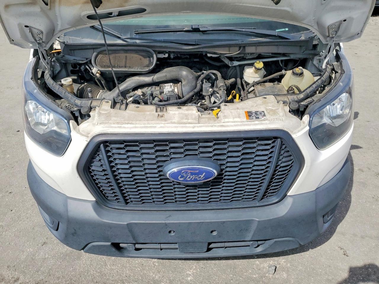 2021 Ford Transit Delivery Truck