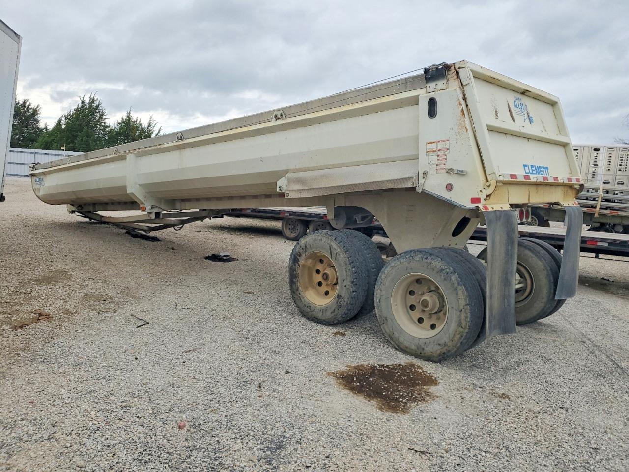 2023 Clement END Dump Trailer