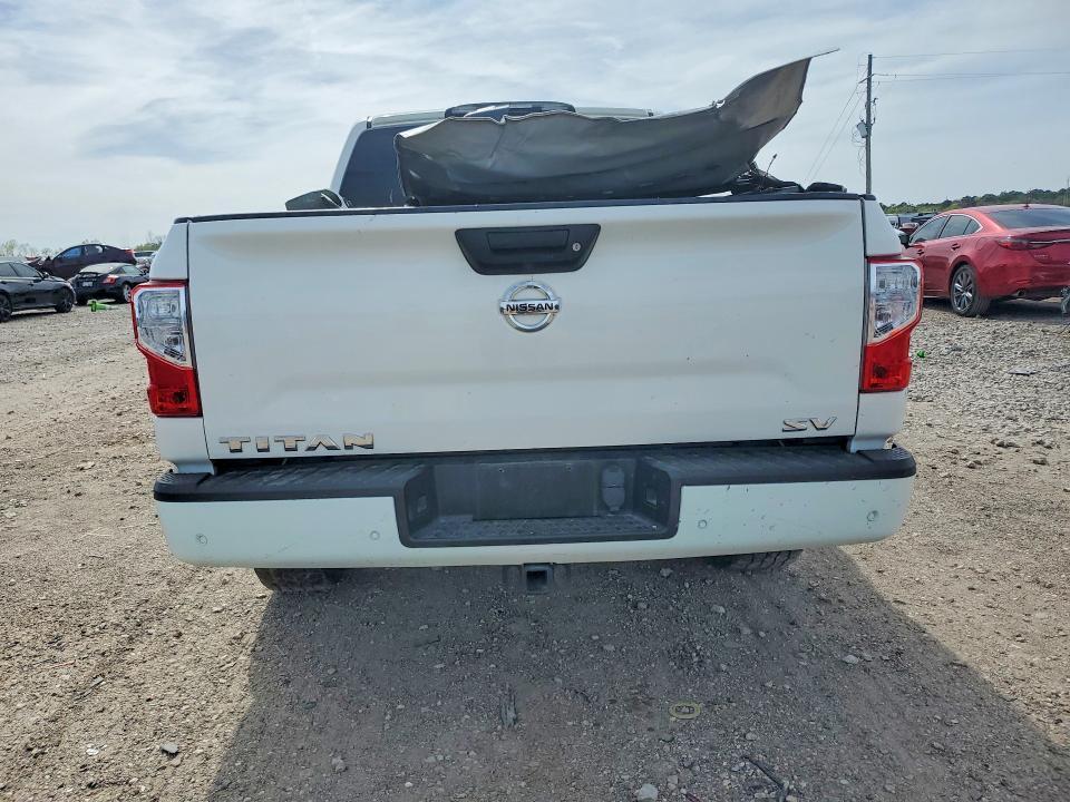 2020 Nissan Titan SV