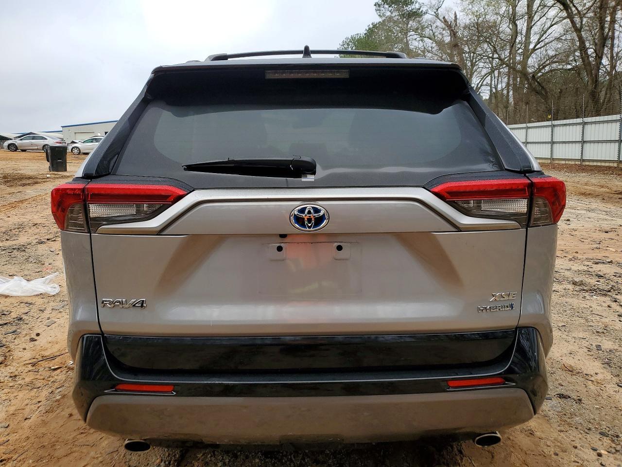 2020 Toyota Rav4 Hybrid xse