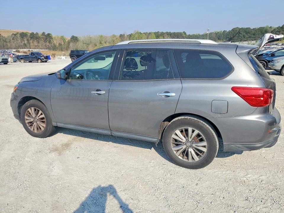 2018 Nissan Pathfinder sl