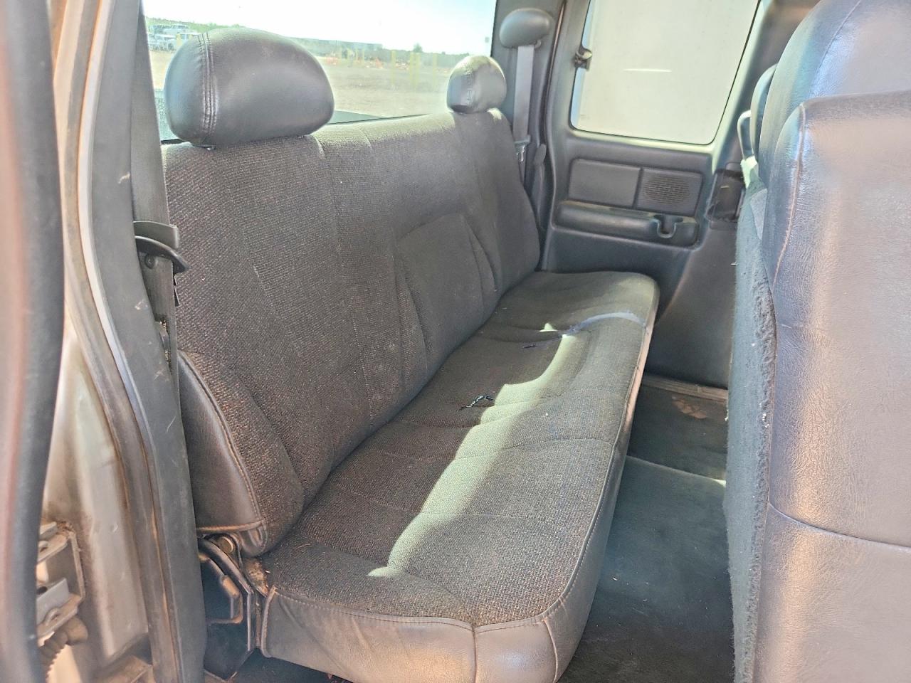 2000 Chevrolet Silverado C1500