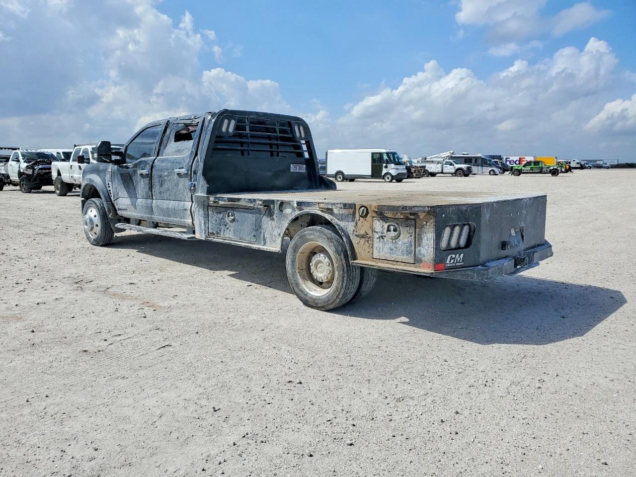 2023 Ford F550 Super Duty Flatbed Truck