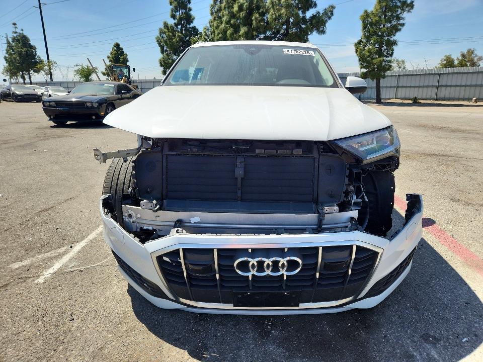 2023 Audi Q7 Premium Plus