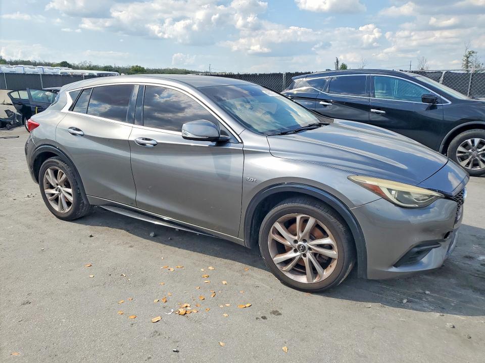 2017 Infiniti Qx30 Base