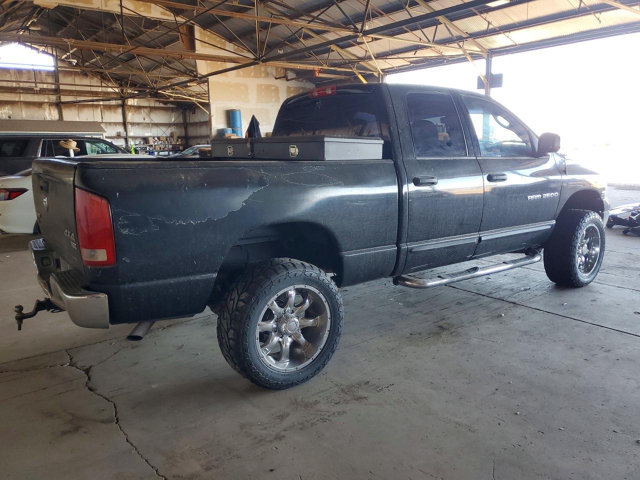 2005 Dodge RAM 2500 ST