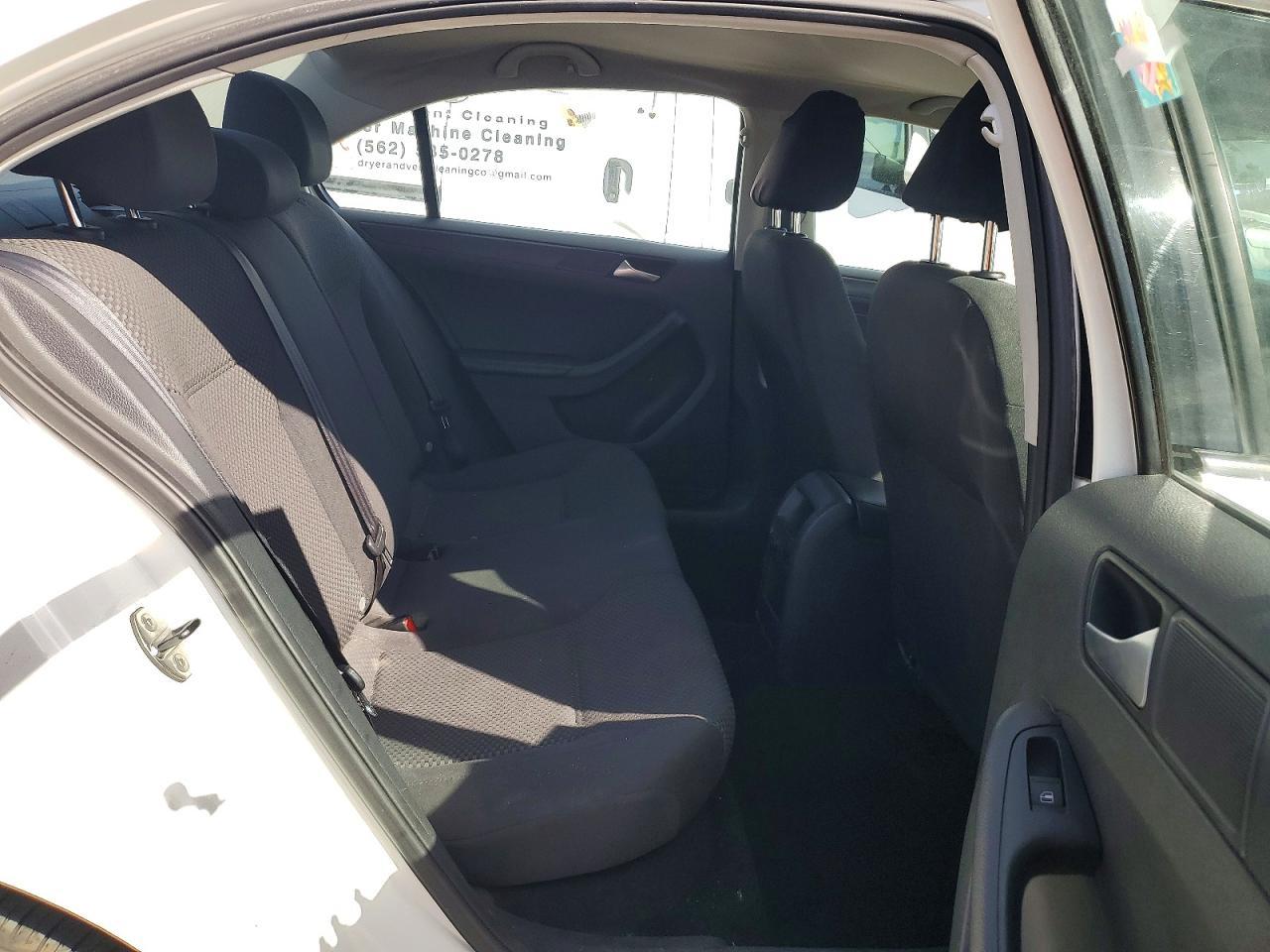 2013 Volkswagen Jetta Base