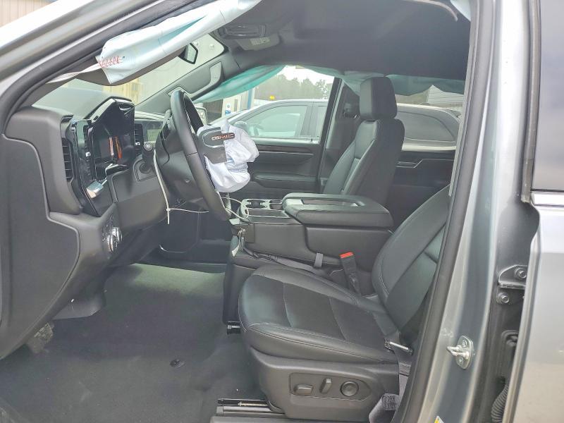 2025 GMC Sierra K1500 SLT