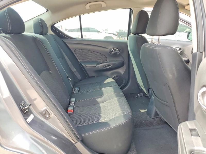 2016 Nissan Versa 1.6 sv