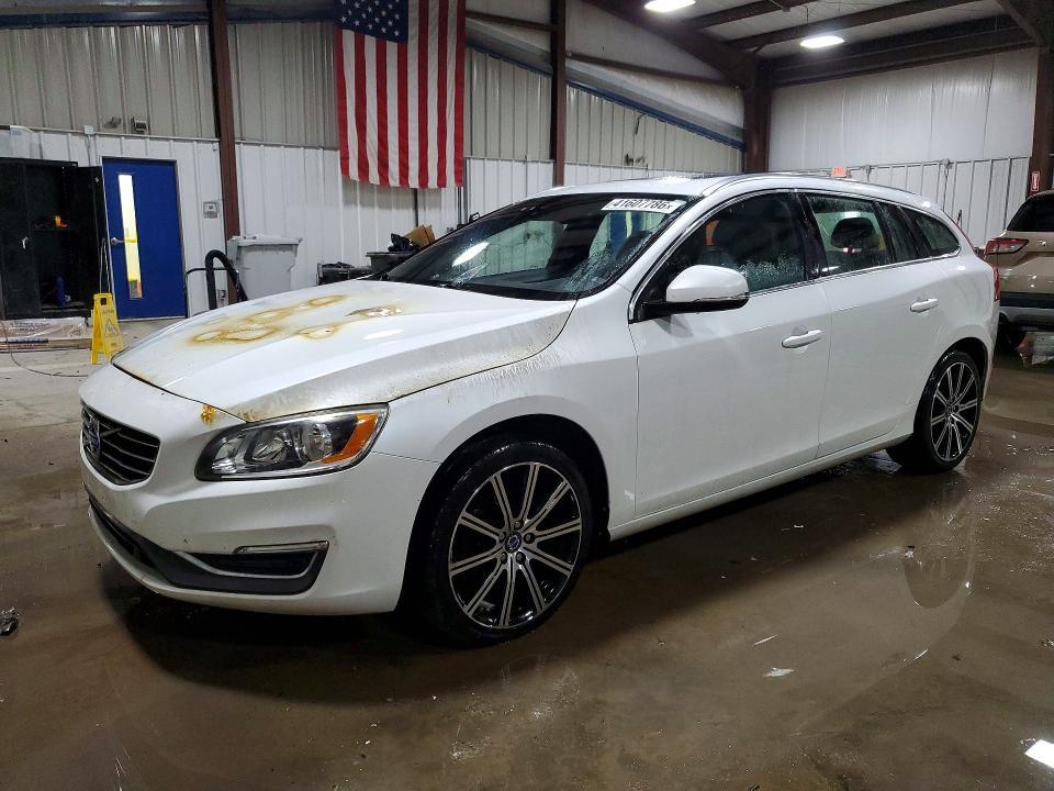 2015 Volvo V60 Premier
