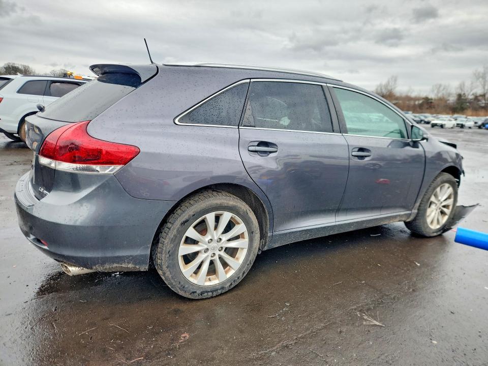 2015 Toyota Venza le